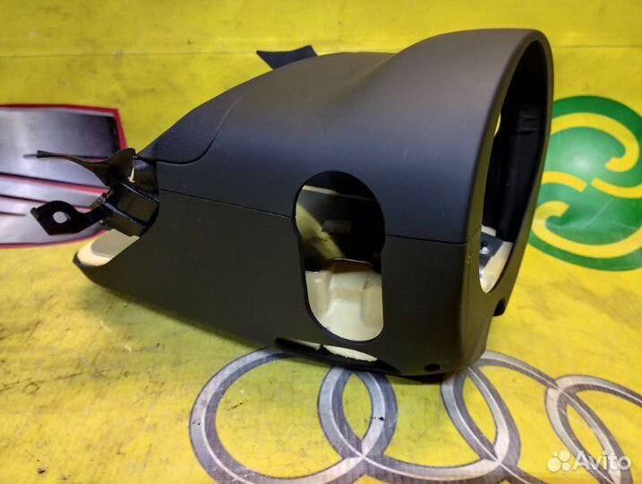 Кожух рулевой колонки Audi A6 универсал 2.8 CCE