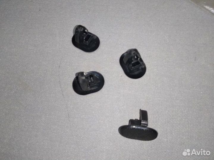 Защелка передняя правая Mitsubishi L200 V6