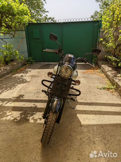 Bajaj avenger street 220