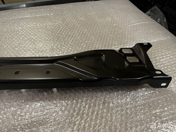 Верхняя панель телевизора Mercedes W212 новая