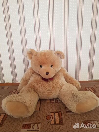 Плюшевый медведь