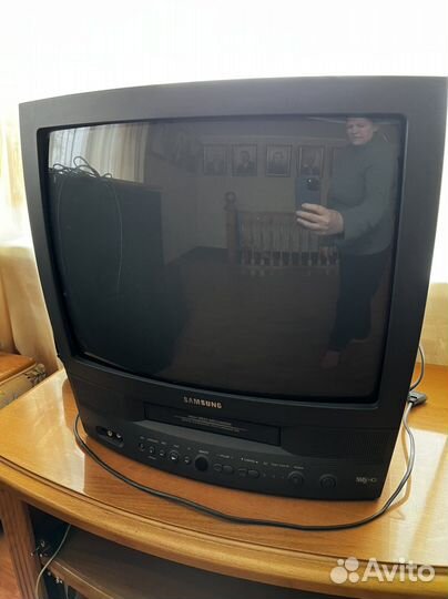Телевизор видеодвойка Samsung