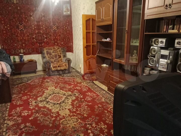 2-к. квартира, 45 м², 3/3 эт.