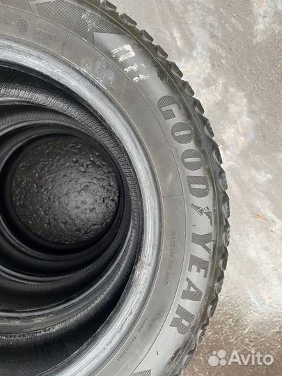 Goodyear Ultragrip Ice Arctic 195/60 R15 88T