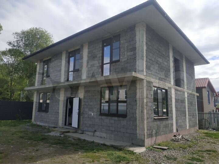 Дом 240 м² на участке 5,7 сот.