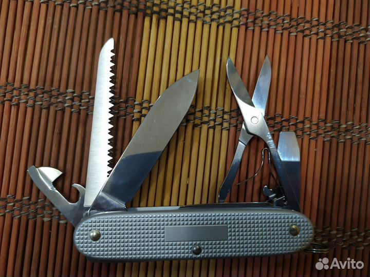 Victorinox Farmer X 0.8271.26 швейцария