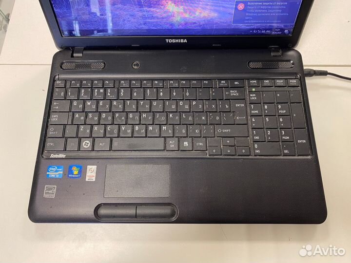 Ноутбук Toshiba 15.6 (Core i3/ 500gb)
