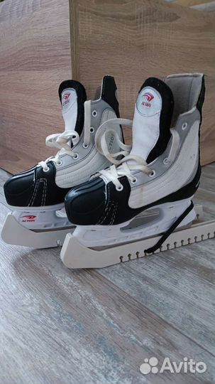 Коньки хоккейные детские 28 размер