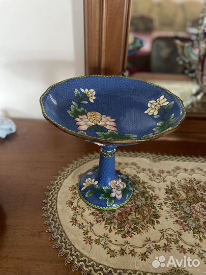 Фруктовница на ножке клуазоне