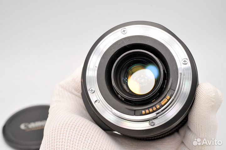 Canon EF 28-135mm f/3.5-5.6 IS USM