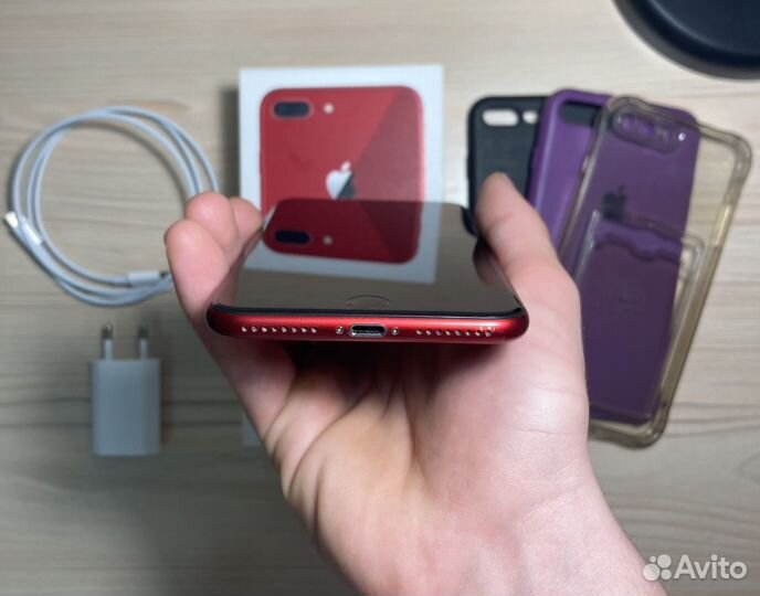 iPhone 8 Plus, 64 ГБ