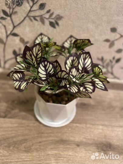 Искуственный цветок