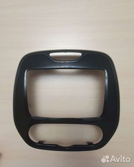 Рамка для шататной магнитолы renault kaptur