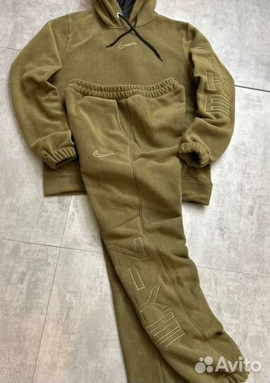 Спортивный костюм Nike