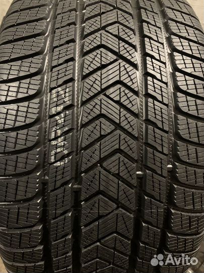 Pirelli Scorpion Winter 305/35 R21 109V