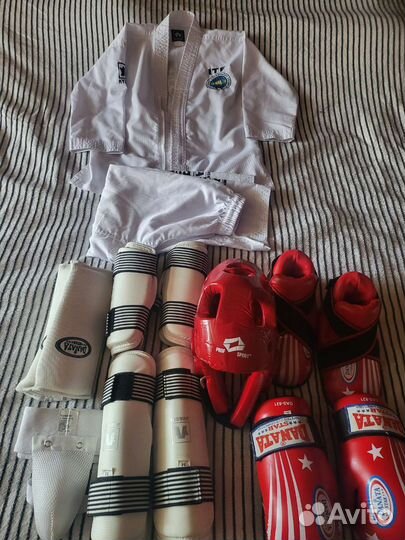 Комплект защиты для тхэквондо