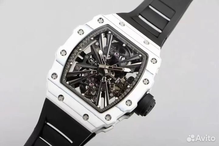 Richard Mille RM белый карбон
