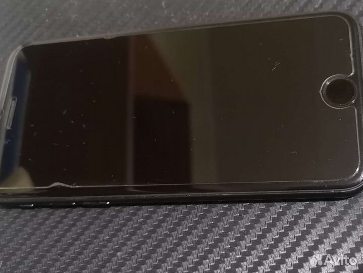 Телефон iPhone 7