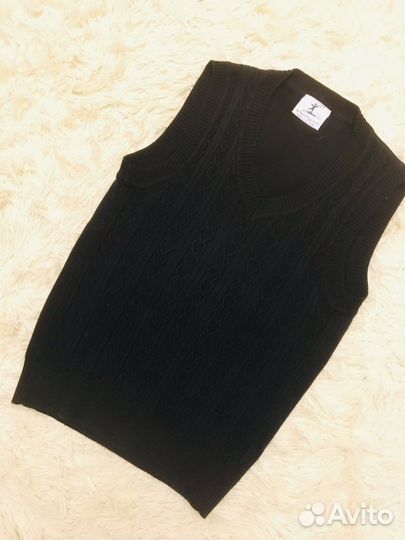 Жилет черный школьный 7-10 лет