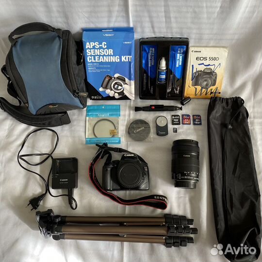 Набор фотоаппарат Canon EOS 550D + объектив 18-135