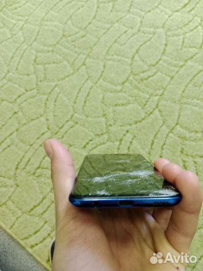 Samsung Galaxy A40, 4/64 ГБ