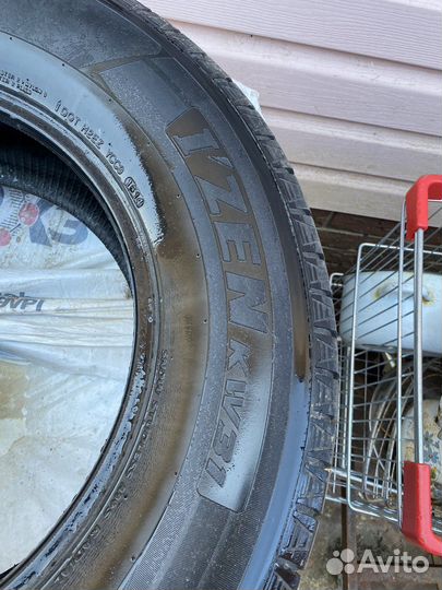 Kumho I'Zen KW31 26.5/65 R17 116R