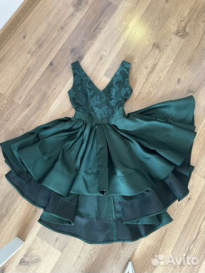 Шикарное вечернее платье (на выпускной)