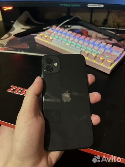 iPhone 11, 64 ГБ