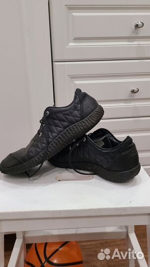 Adidas мужские кроссовки кожаные 43 размер