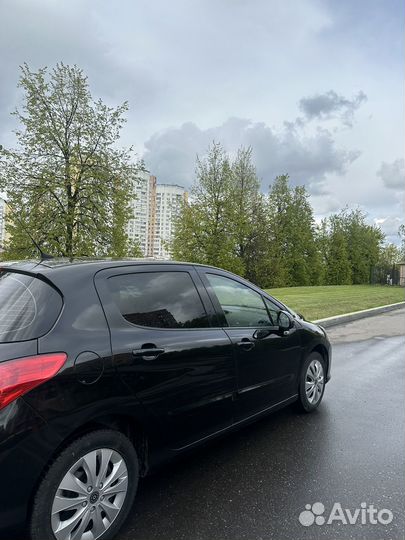 Peugeot 308 1.6 AT, 2011, 260 000 км