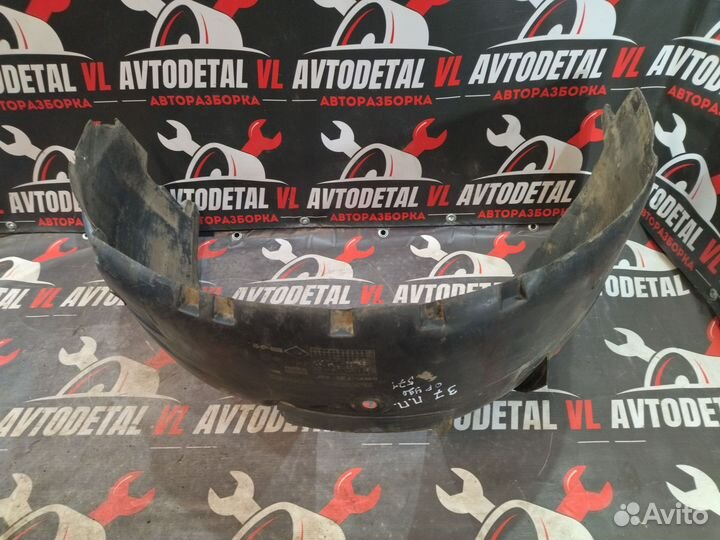 Подкрылок передний Renault Sandero 1