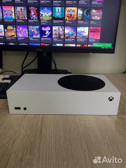 Xbox Series S + Подписка