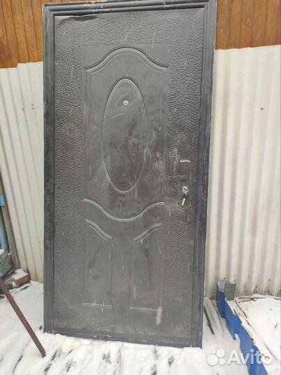 Дверь входная металлическая
