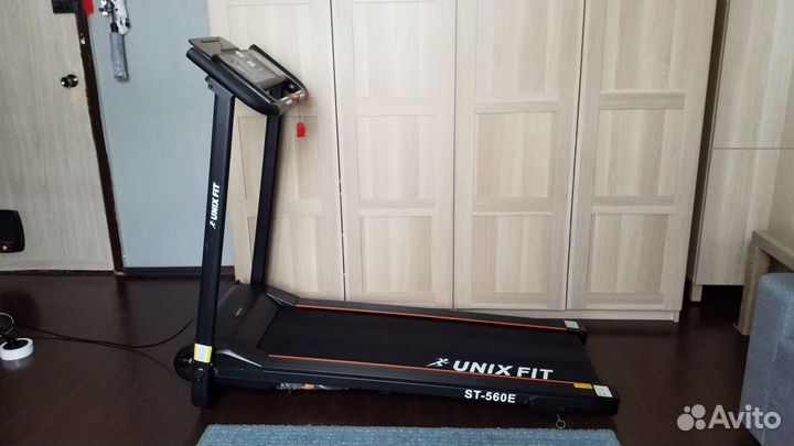 Беговая дорожка электрическая Unixfit st-560e