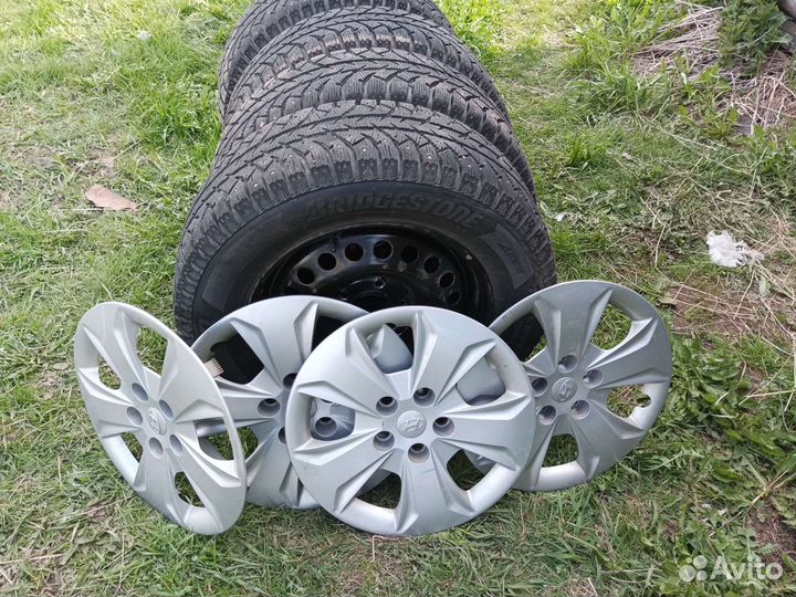 Bridgestone Ice Cruiser 7000 215/65 R16 98T
