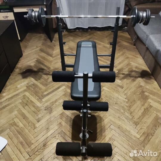 Тренажер для жима и штанга гриф гантели