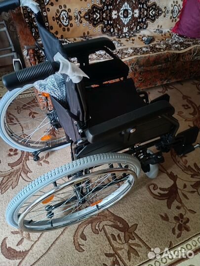 Коляска инвалидная