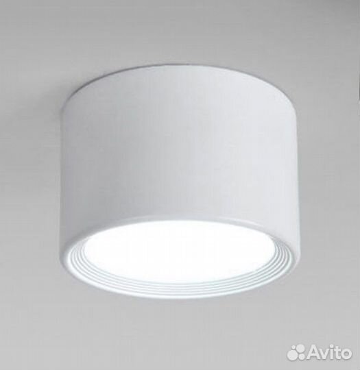 Светильник потолочный накладной новый