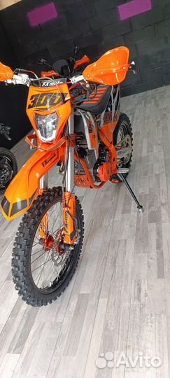 Мотоцикл эндуро Fxmoto CB300F