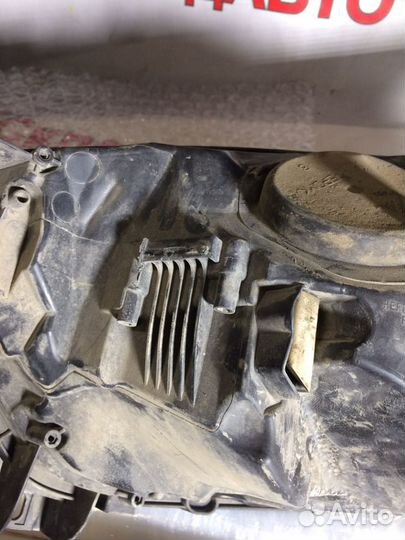 Renault Kaptur фара правая REA 2016 г.в