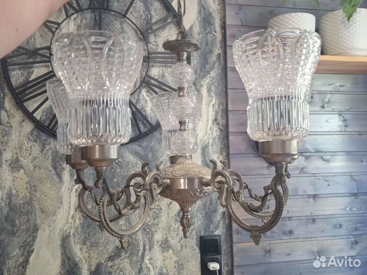 Люстра 5 рожковая старая плафоны хрустальные и шар