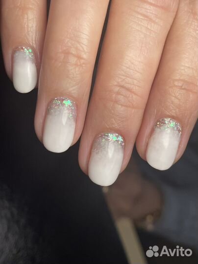 Педикюр с покрытием лаком