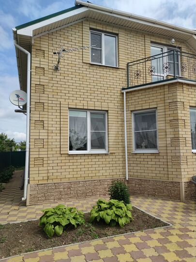 Дом 146,2 м² на участке 4 сот.