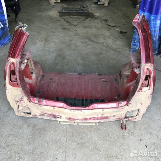 Панель задка задняя Фартук Renault sandero