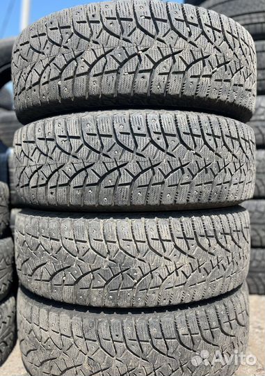 Bridgestone Blizzak Spike-02 SUV 225/65 R17
