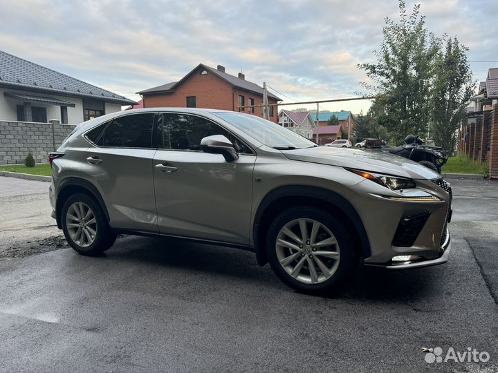 Lexus NX 2.0 AT, 2019, 35 000 км