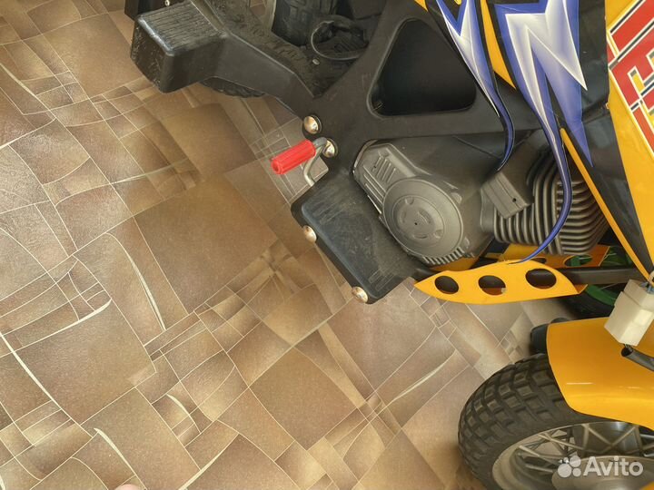 Детский электромотоцикл peg perego