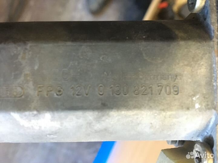 Стеклоподъемник П/П Mercedes W202 W210 0130821709