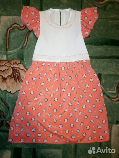 Платье на девочку