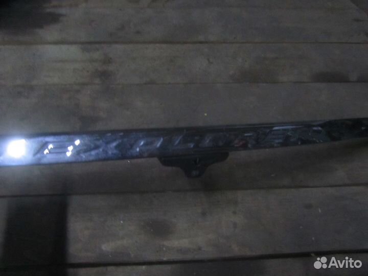 Накладка двери багажника Ford Explorer 5 2015